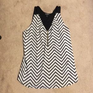 Express chevron tank